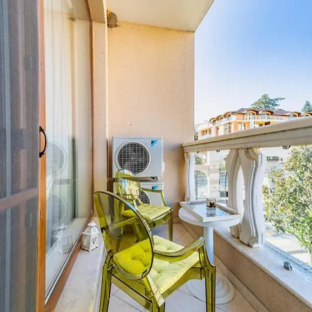 Magnifica La Apartment